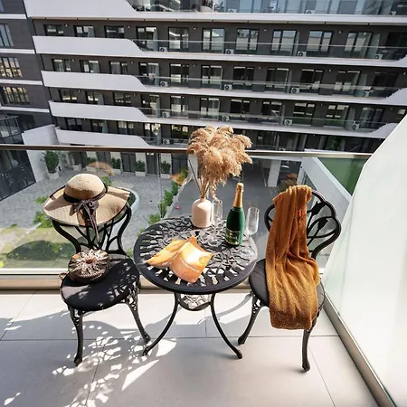 Apartment Nord Luxury In Odyssey Spa&pool-parking Mamaia